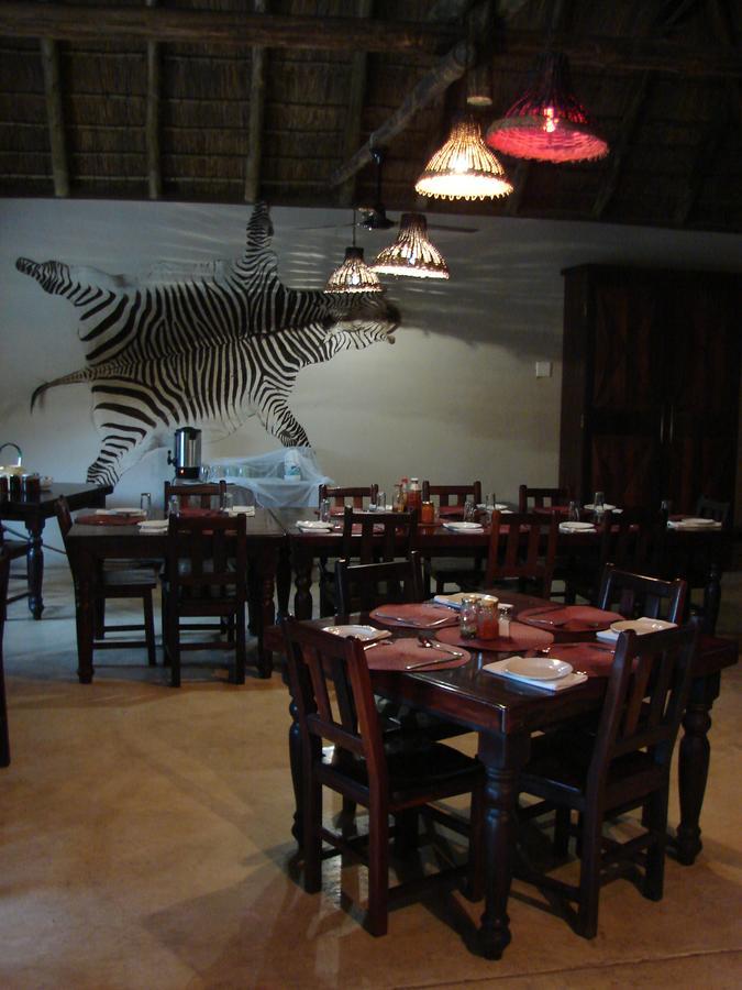 Touch Of Africa Lodge Lanseria Exterior foto