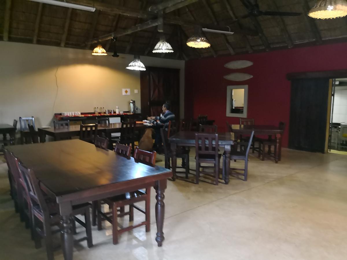 Touch Of Africa Lodge Lanseria Exterior foto