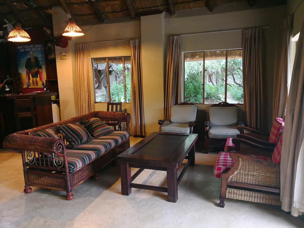 Touch Of Africa Lodge Lanseria Exterior foto